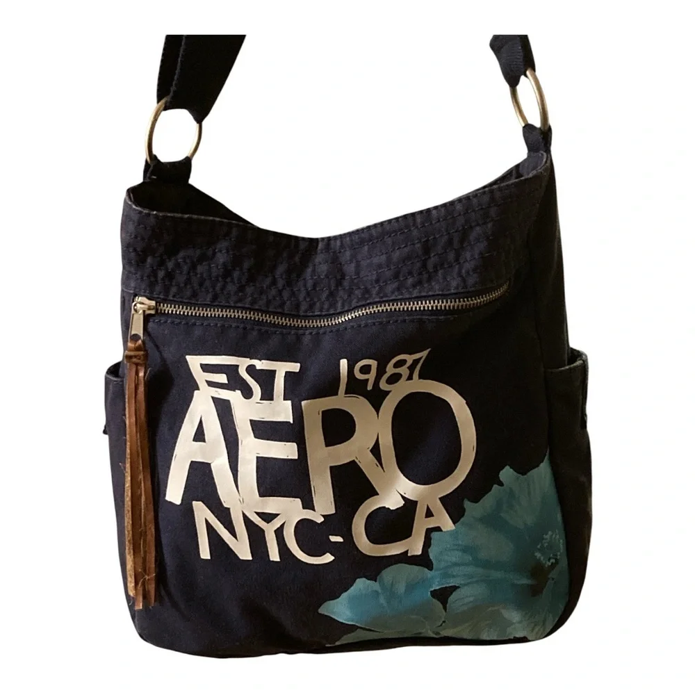 Aeropostale Blue Canvas with Beautiful Tropical Flower Tote Bag EUC